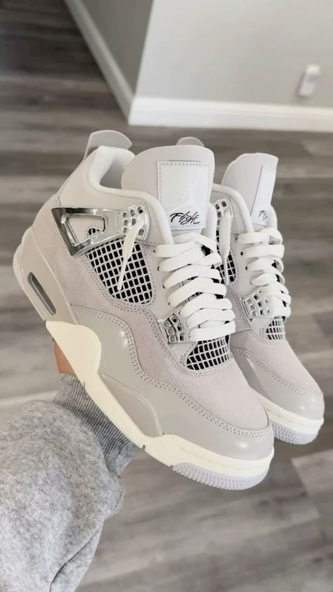 jordan 4  G